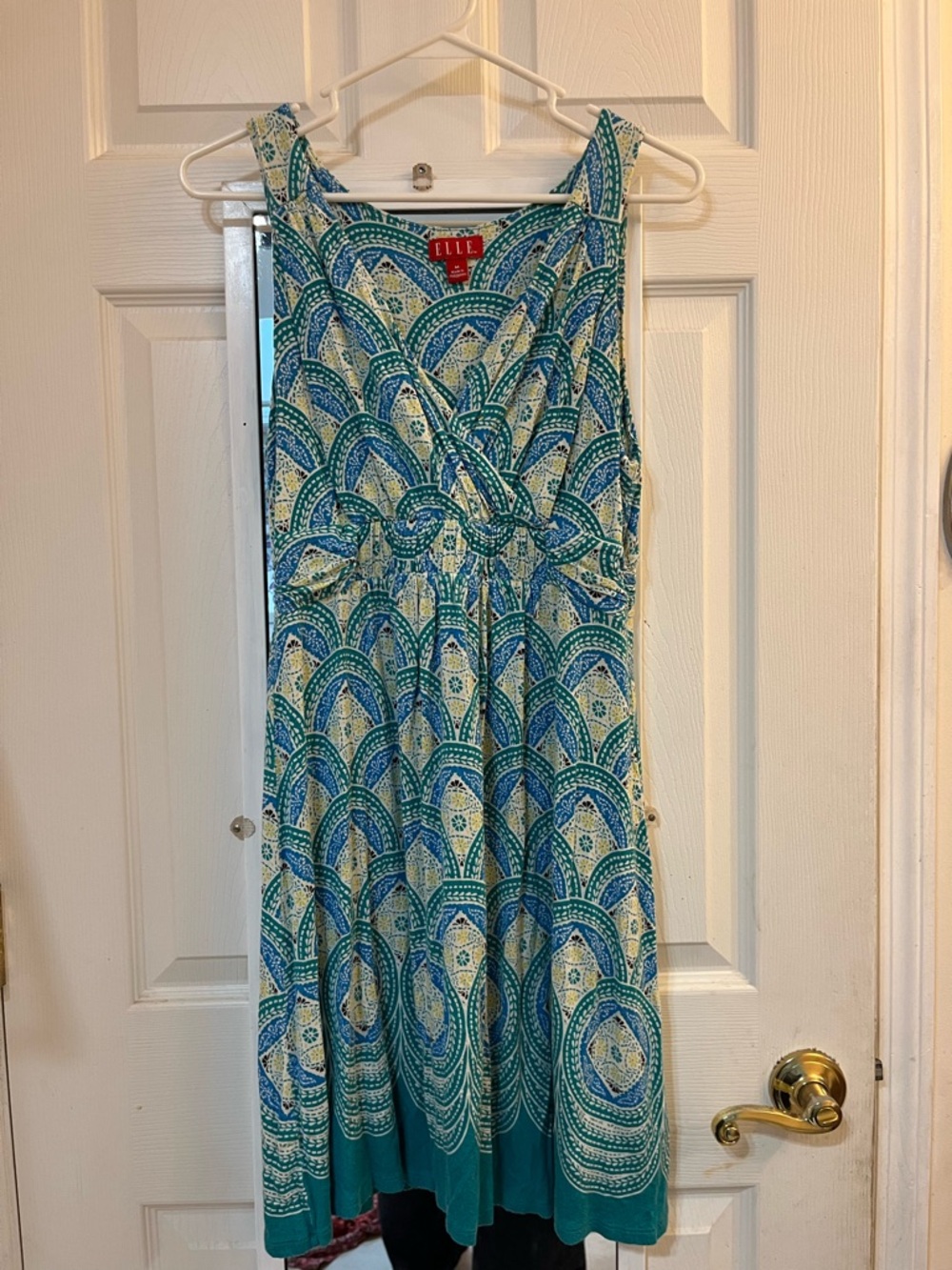 Elle paisley dress size medium